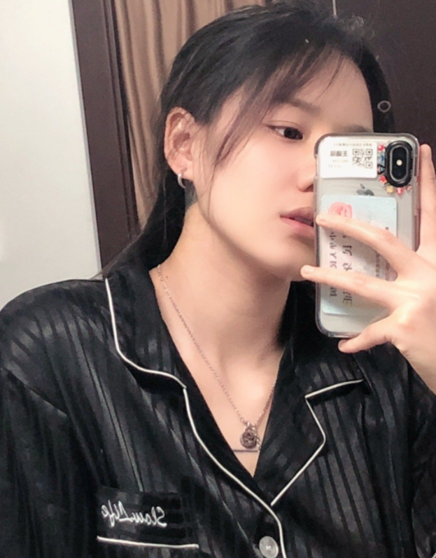 王璐瑶|明星热搜指数榜：王璐瑶排名第3，王一博第4，肖战第8