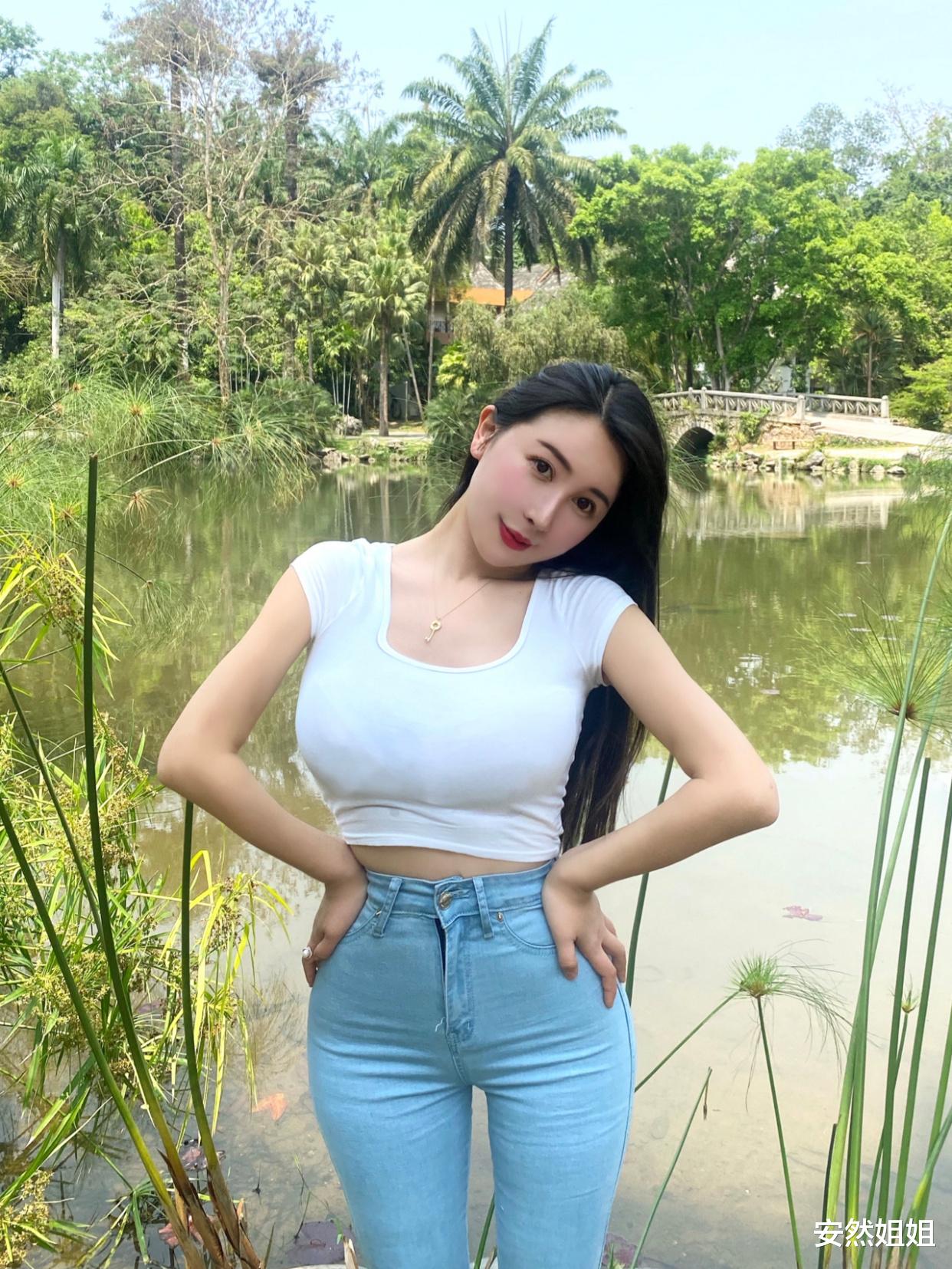  女孩子小时候是不是都喜欢存钱呀