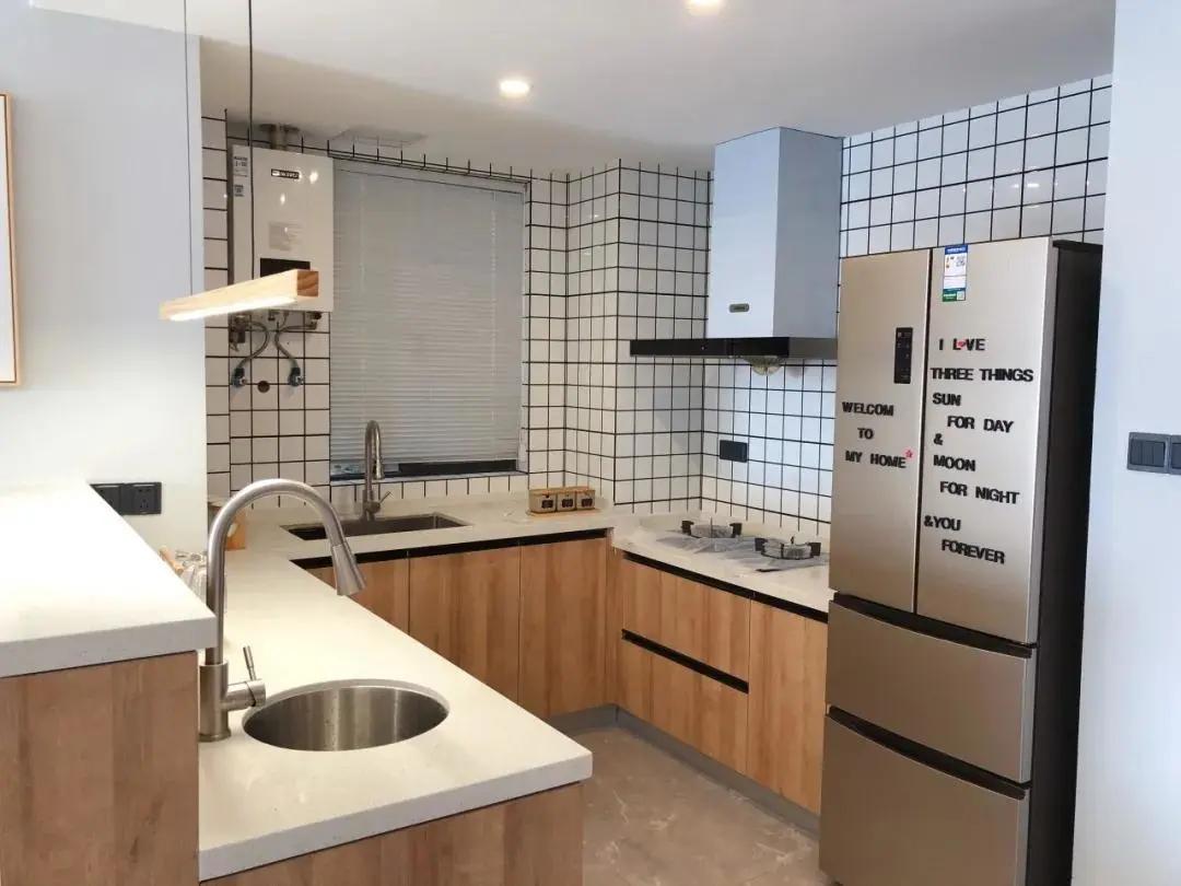 冰箱到底是放厨房还是放客厅？原来有这么多讲究，你家放对了吗？