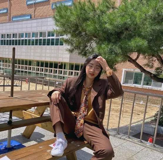 穿衣搭配 如何搭配港风服装？细节体现精致，品味提升格调，让你美出新高度