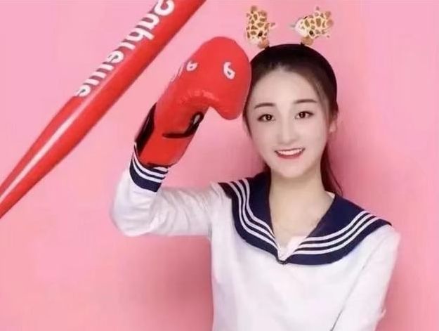 陈亚男|陈亚男回应争议，承认嫁给朱小伟是看中他的家世，不明白错在哪