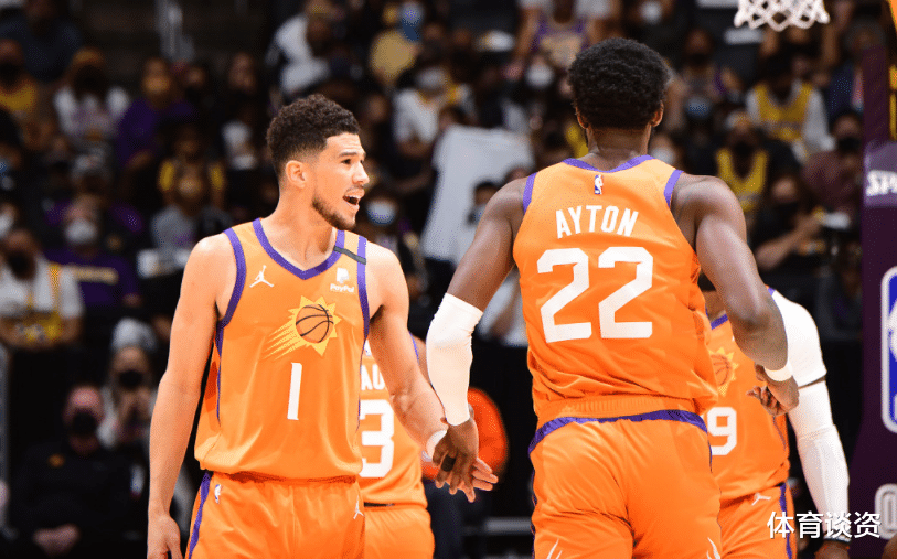 湖人队|25+12+6！詹姆斯带不动，浓眉又伤退湖人被打爆，两首发受伤首轮悬了