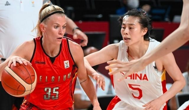 雪落无尘谈|李月汝百发百中砍14+8，李梦11+7，中国女篮晋级成三大球唯一独苗