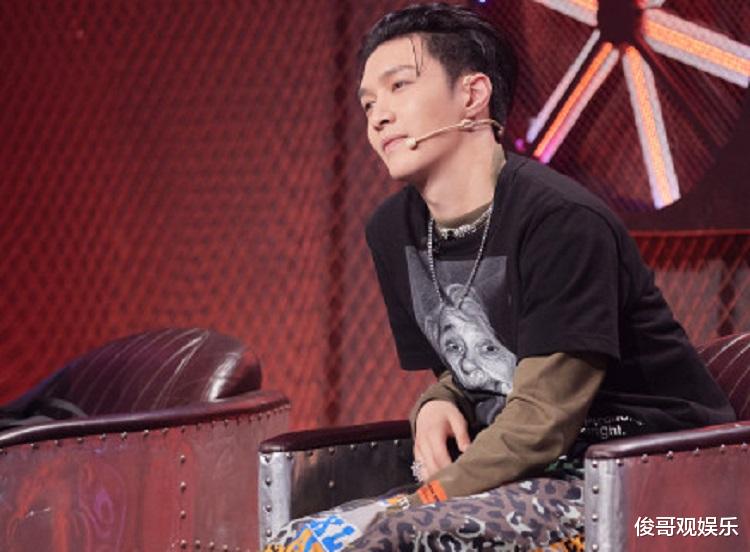 张艺兴|学员跳张艺兴的舞蹈，周震南看不下去了，就差没说别吹牛了