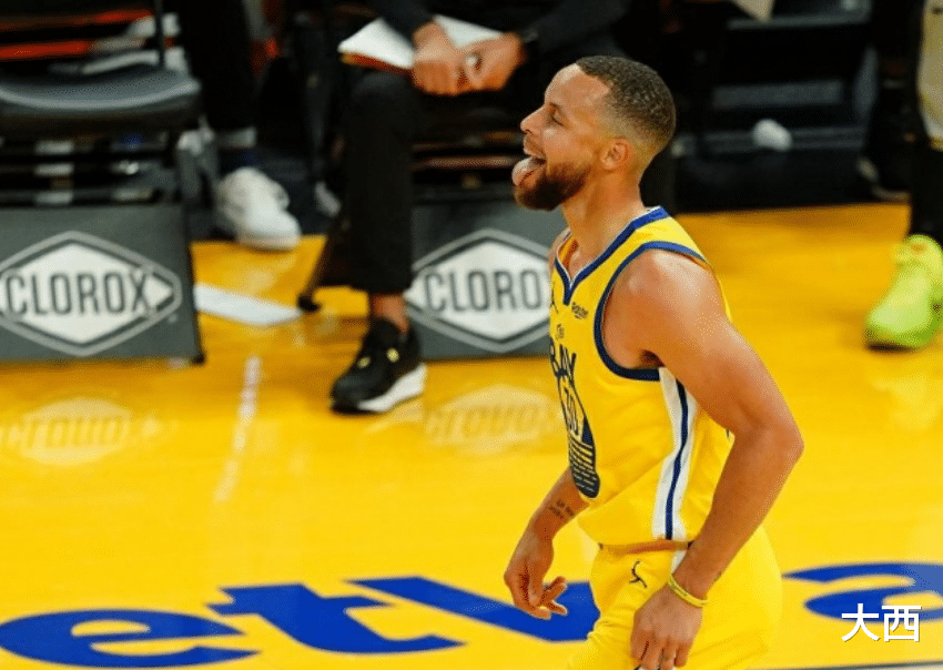 斯蒂芬·库里|当库里第33次单节砍下20+时，才发现科比这么无解