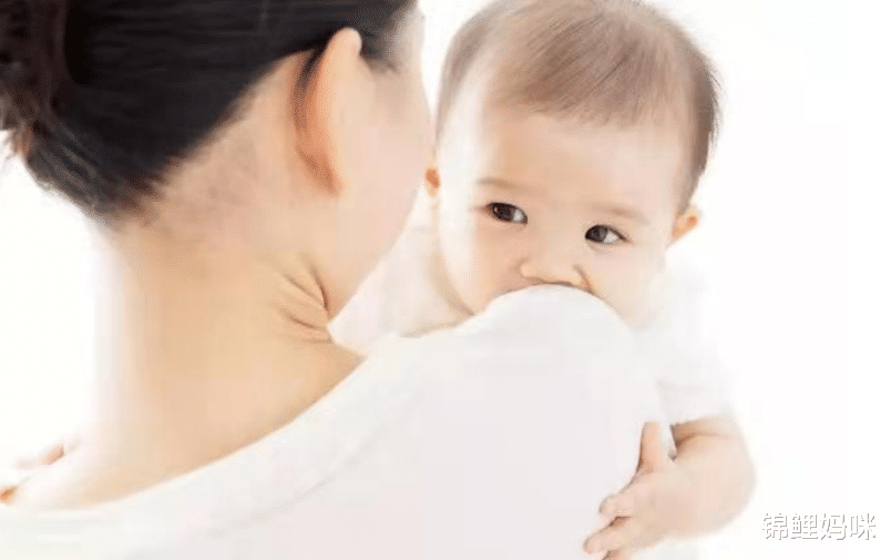 锦鲤妈咪|小宝宝的几个“讨厌”动作，是表达爱的另类方式，家长别不在乎