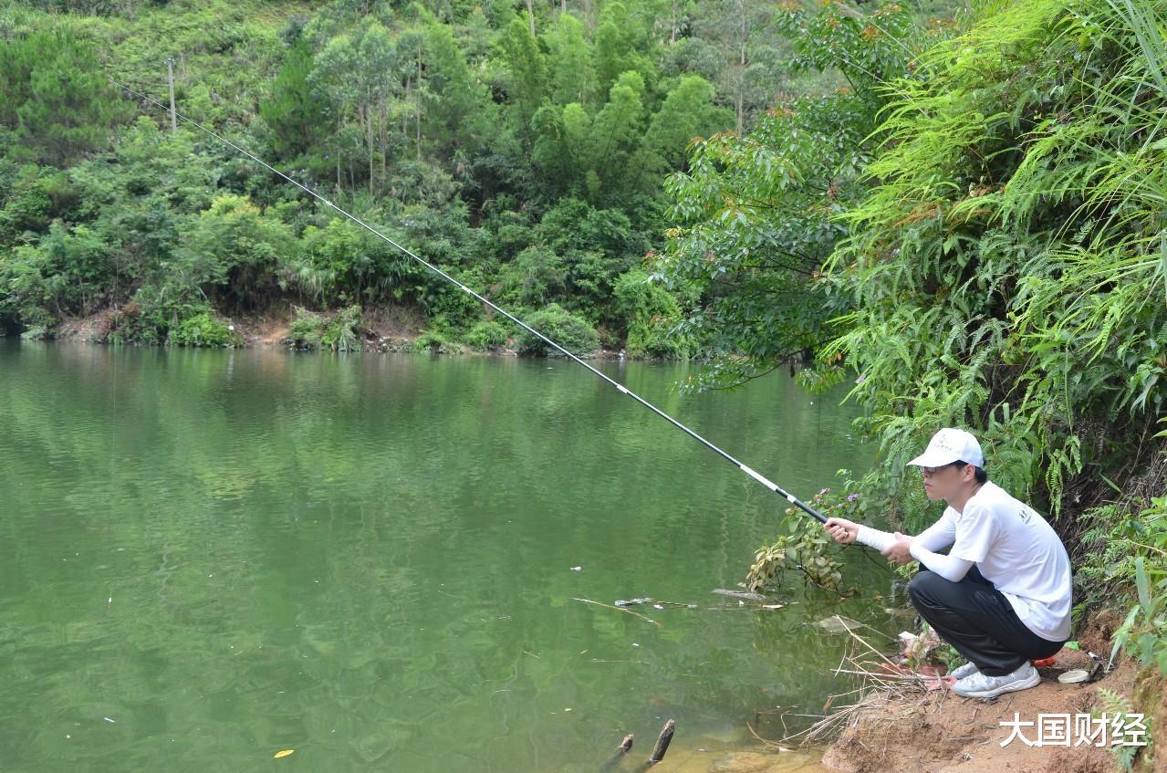 |男人的钱也很好赚？中年男人正撑起一个百亿蓝海市场