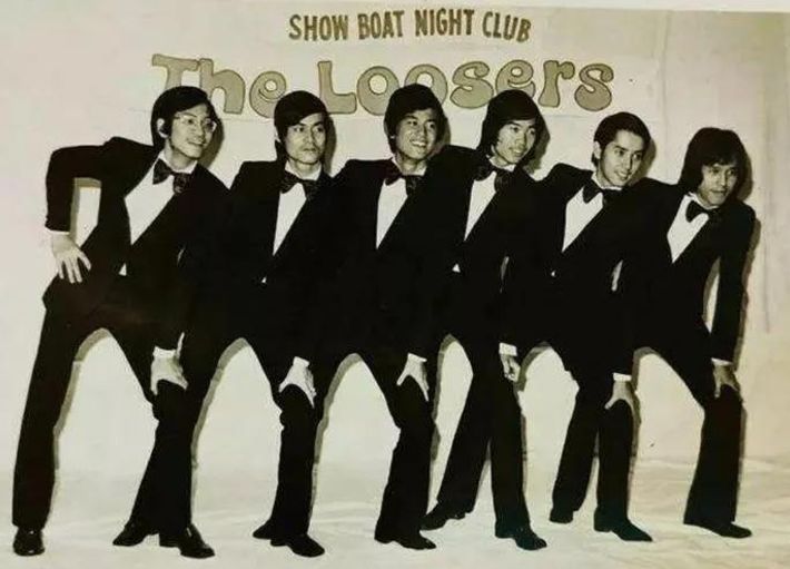 黄杏秀|71岁陈百祥，和妻子黄杏秀恩爱42载，无儿无女享受二人世界