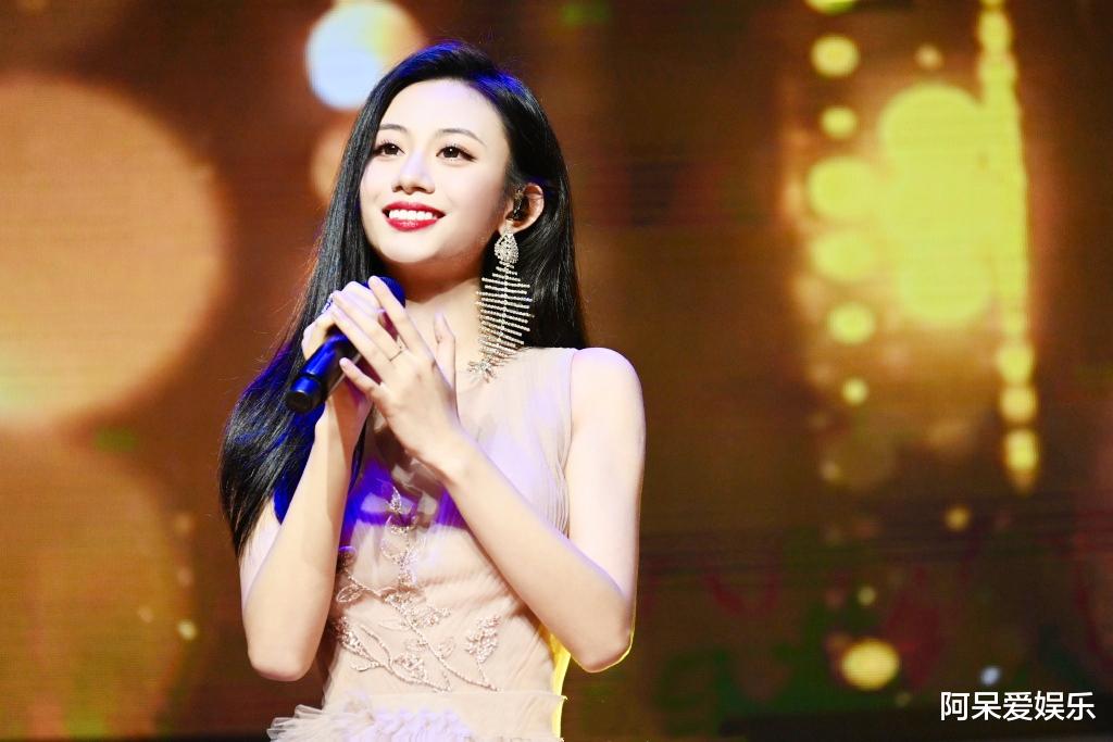 王菲|2021好声音学员：亚军已成焦点，为啥冠军去央视跨年却无人问津？
