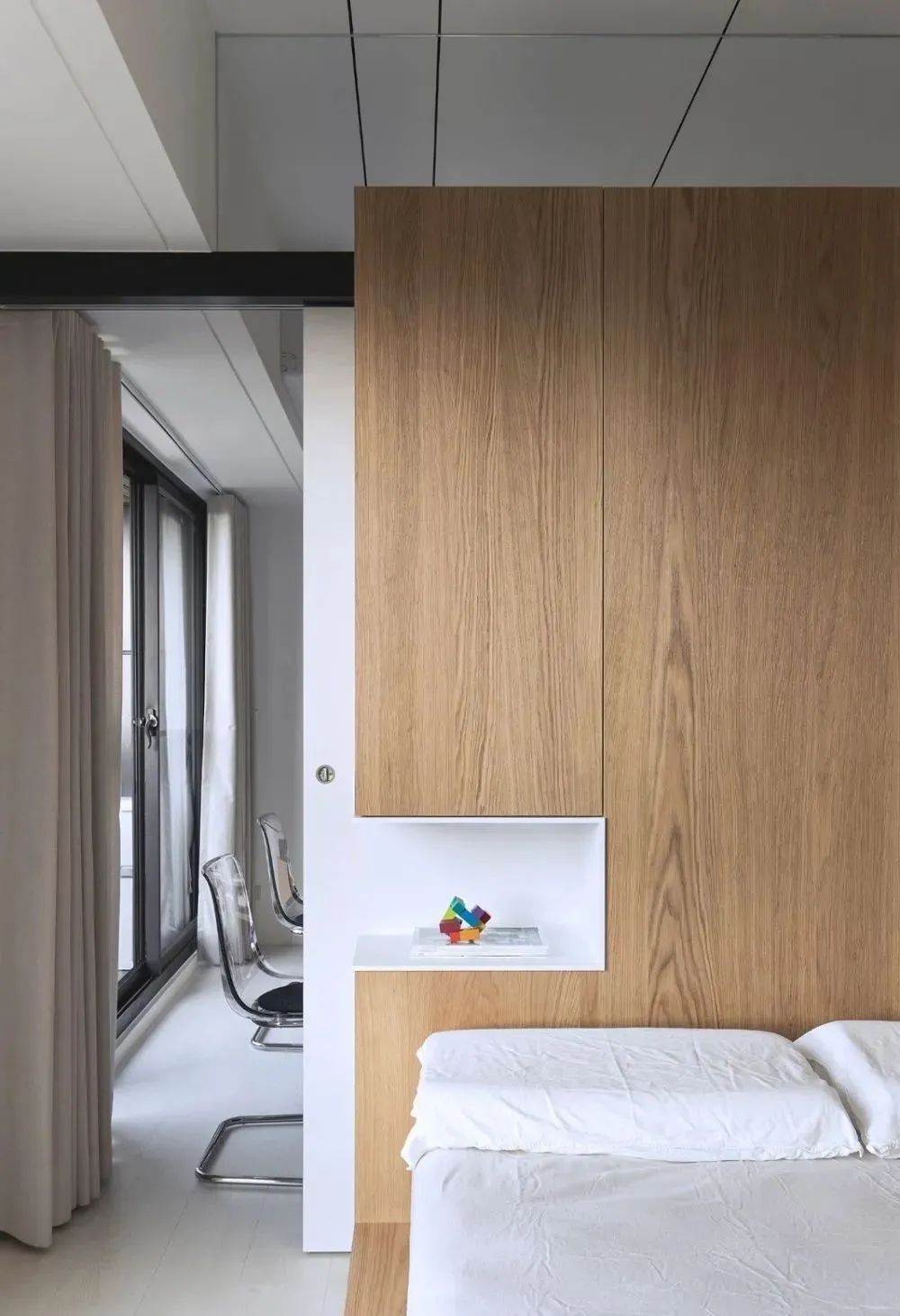 时尚装修设计大全|为什么很多柜子中间都要做凹槽?除了装饰,原来还有这么多用处!