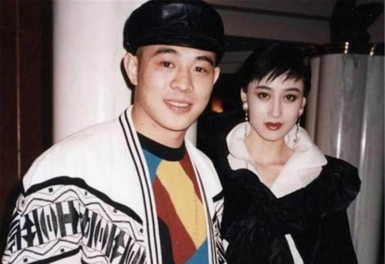 李连杰|李连杰长女李思：受父母婚姻影响，33岁仍未婚，却比妹妹美上百倍