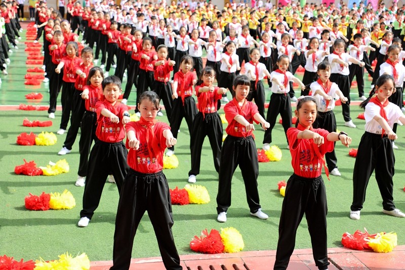 顶端潢川 潢川县逸夫小学第三届体育节隆重开幕