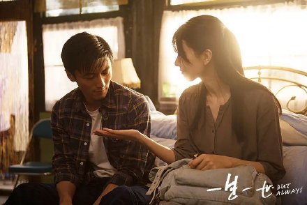 刘诗诗|谢霆锋高圆圆二人录制综艺《百姓的味道》大家今天有偶遇到吗？