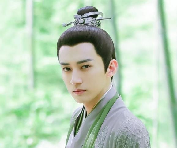 周雨彤|桃真穷了？继《风姿》后，周雨彤新剧网传解散，《仙剑》也没逃过