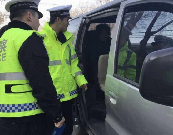 贵州再现“精日”车辆,交警3小时内快速破案,结局大快人心