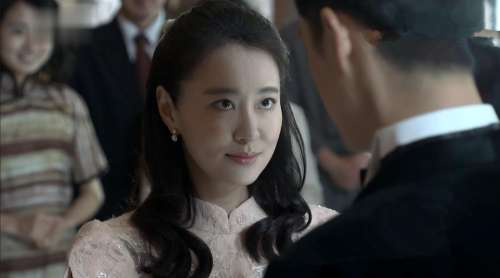 胡冰卿|那些拿着女主剧本却演成女配的，她才是真惨，一部剧被两女配赶超