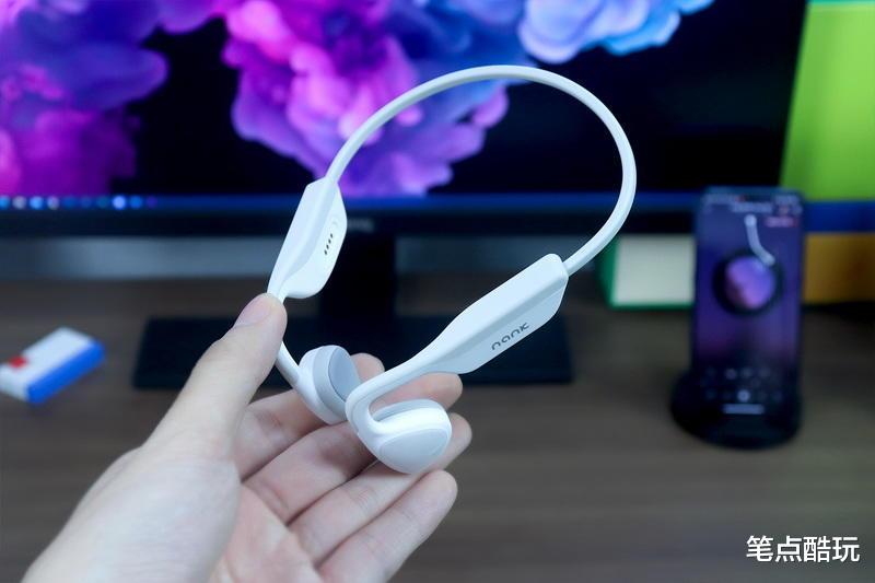 戴森|从199到千元，2021年7款最适合送给女生的耳机指南