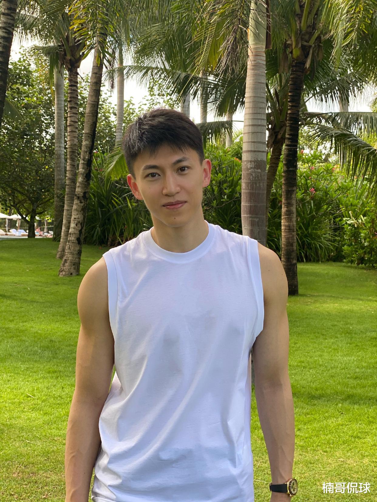 刘晓宇|刘晓宇前女友喜欢绿色！表示自己是顶帽子，颜值很高两人疑似复合