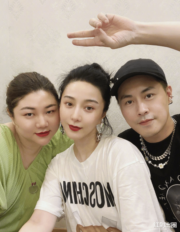 范冰冰|范冰冰和男友人拍合照共度七夕,间接回应生子传闻,和李晨复合无望