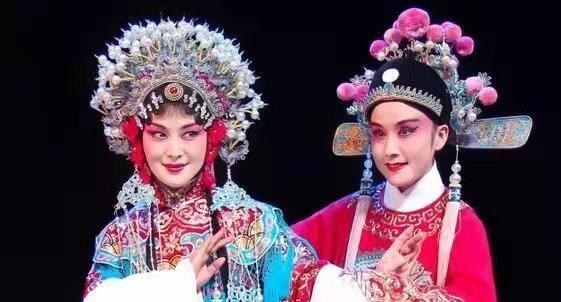 雪落无尘谈|黄梅戏还是黄戏，小潘潘猫叫版黄梅戏引起众怒，问题出在这……