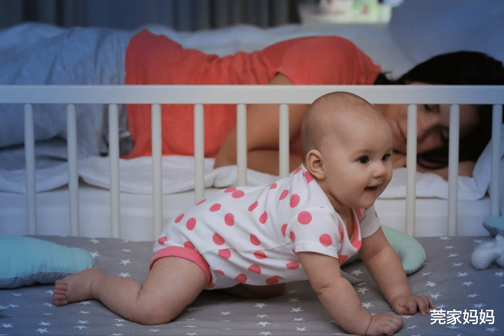 莞家妈妈|宝宝睡觉时，爸妈3件事最好不要做，7个方法助你培养孩子好睡眠