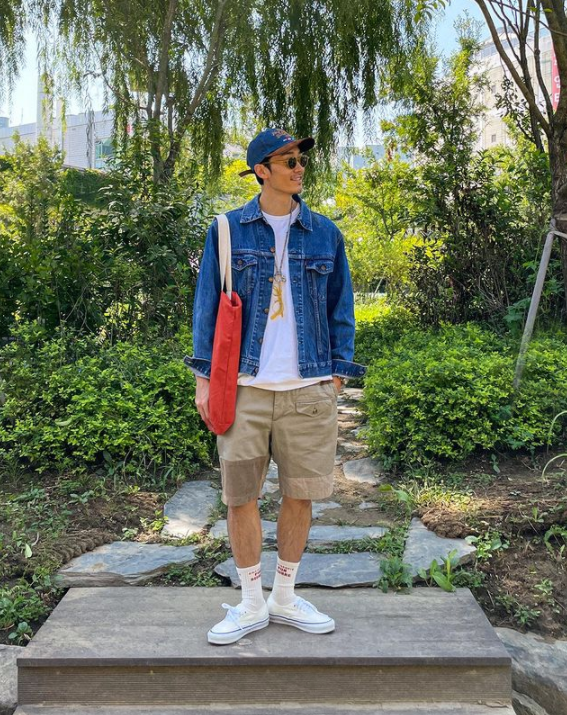 男士穿衣搭配杂志|30+的男人，多留意这4种单品，时髦不挑人，这样穿减龄有气质