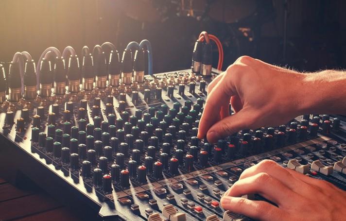 sm|美国公布21世纪最杰出的音乐制作人：YG和SM各有一人入选