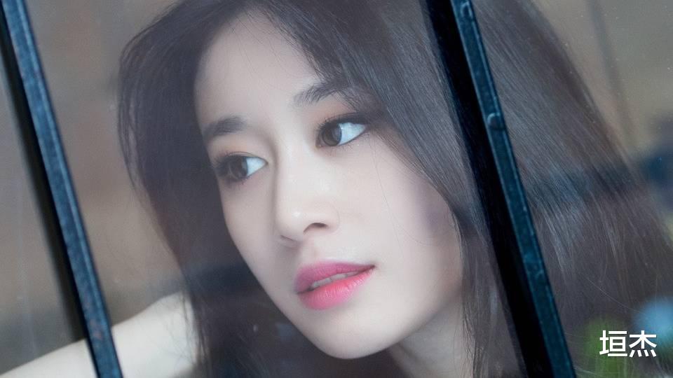 朴智妍|IU“朴智妍是跳舞最好看的”，一个人搞垮整个团，天生的高冷