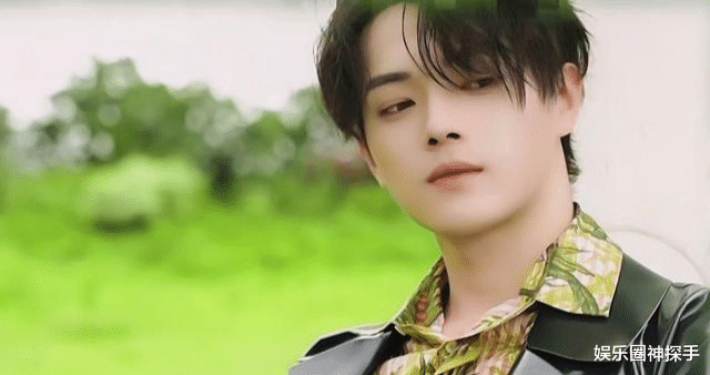 许凯|许凯2022年“三箭齐发”，3部都是“姐弟恋”，有一点引粉丝担心