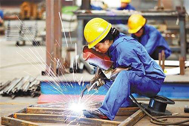 聆听星空在歌唱 电焊工作业应掌握的防触电措施