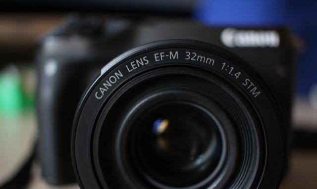 定焦镜头|为什么有的摄影师特别喜欢50mm定焦镜头，有的摄影师却不爱用？