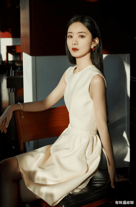 李宇春|11年前她给李沁做配角，7年后李沁给她做配，网友：风水轮流转