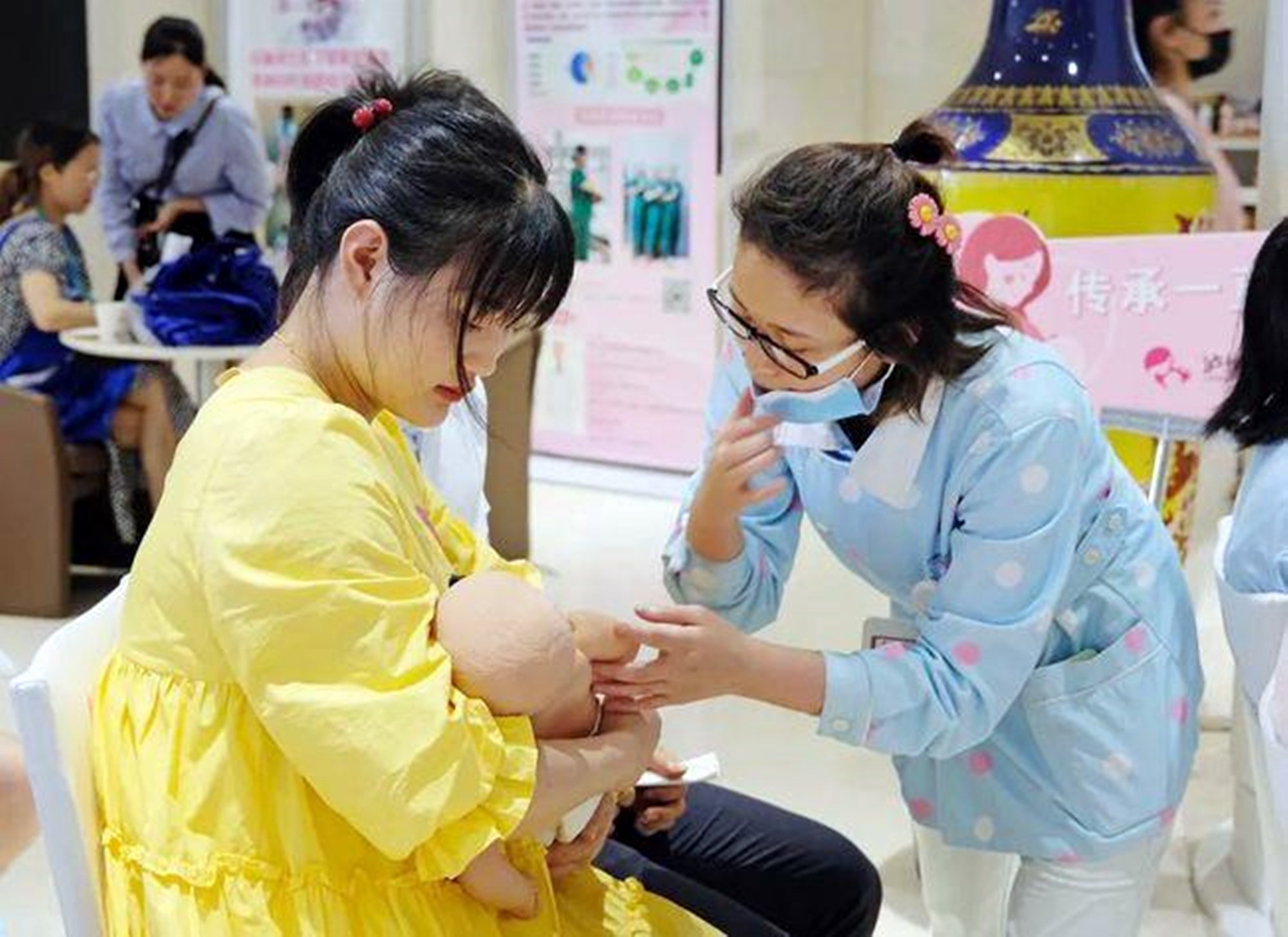 贝贝豆育儿课堂|超过半岁还吃“夜奶”的孩子，长大会有这些“丑特征”，预测很准