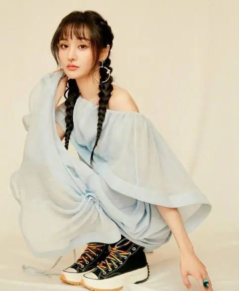 郑爽|郑爽方发文称“积极配合调查”，内容简单明了，似有深意？