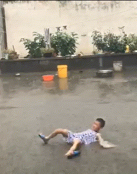 张卫健|“猜猜我在张卫健版本的西游记里发现了谁？”鸡你太美？哈哈哈