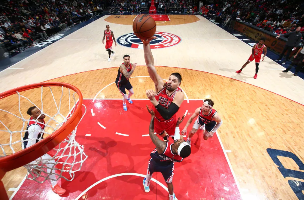 绝杀|太疯狂了！又绝杀！连着两天压哨绝杀，NBA第一人了吧