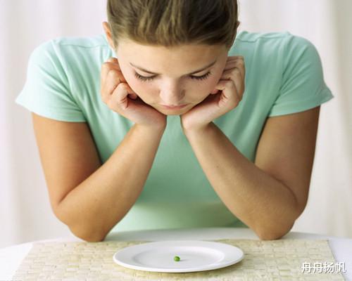 母乳|90后妈妈晒娃,不料马甲线引发关注,坦言有项运动堪称神助攻