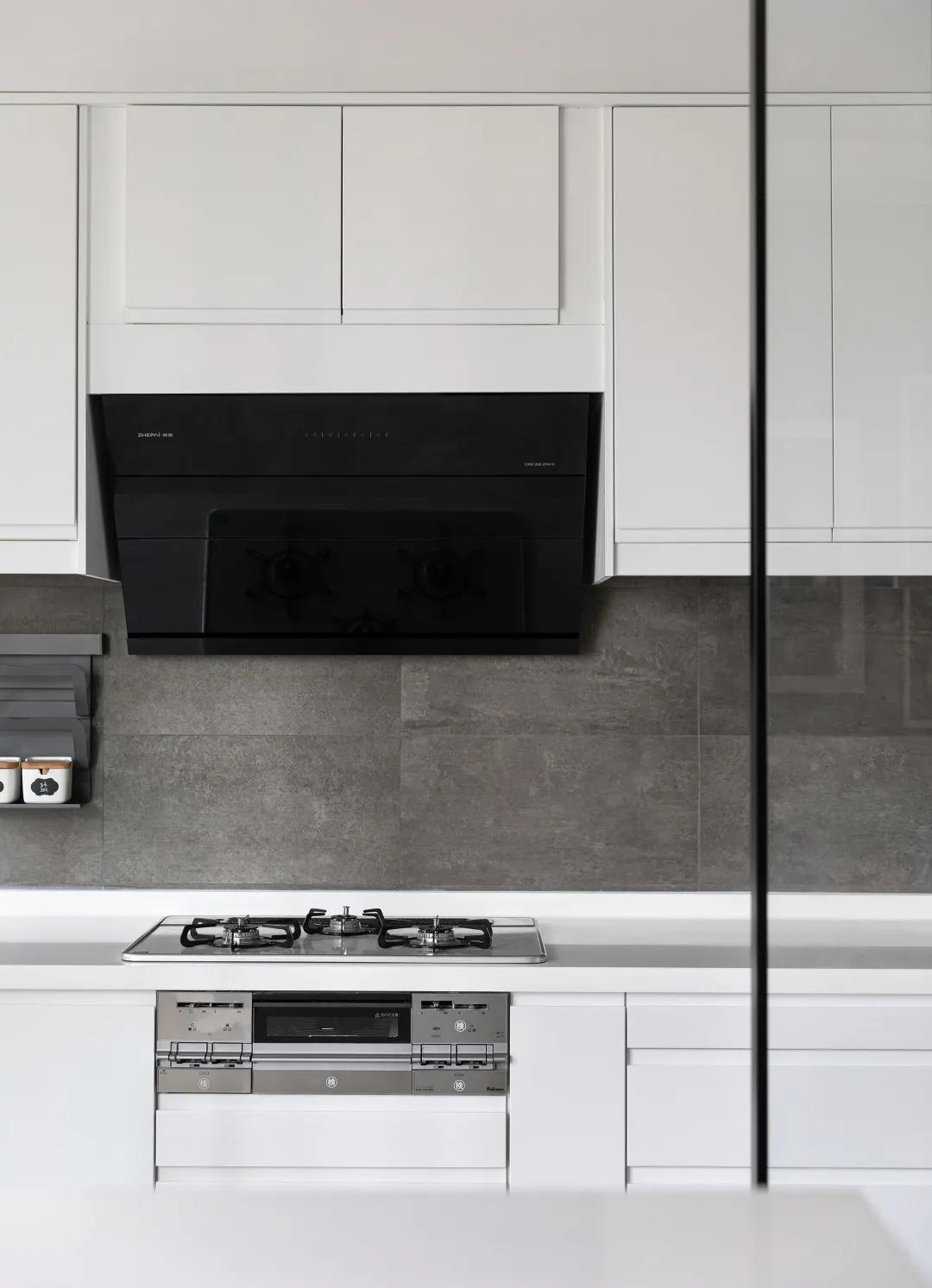 96㎡旧房翻新，极简原木风温馨舒适