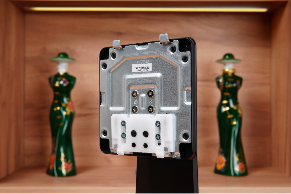 5G|这才叫降维打击!无敌!HKC T3252U 4K显示器剁手体验