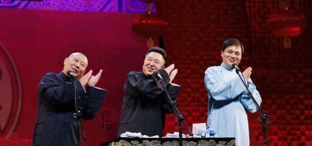 马苏|同行送鸡蛋，德云社送雨伞，郭德纲真把观众当成了心尖上的亲人