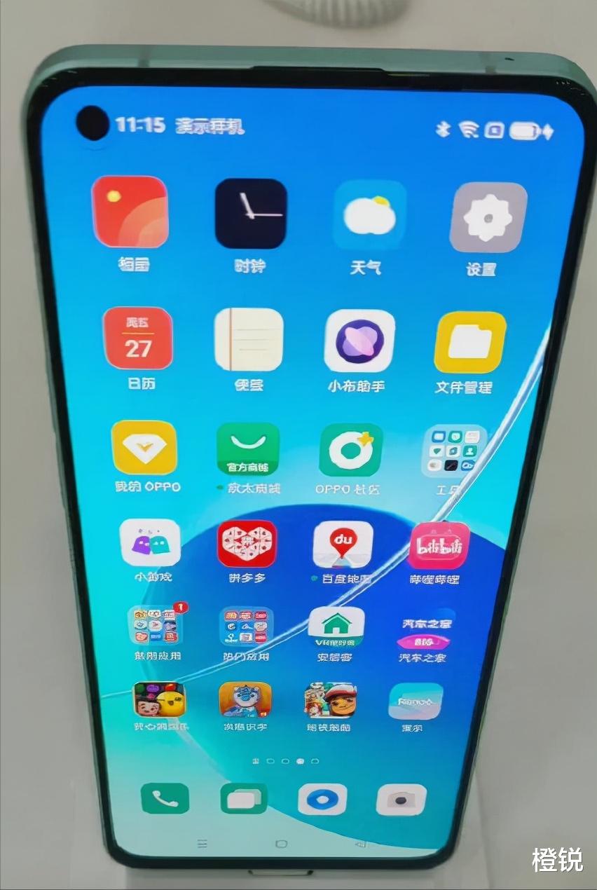 oppo reno|OPPO Reno7系列真机照流出：矩形相机模组+直角边框设计！