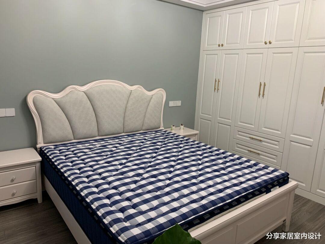 小三房终于乔迁入住，石膏线条做电视墙很喜欢，新生活很幸福！