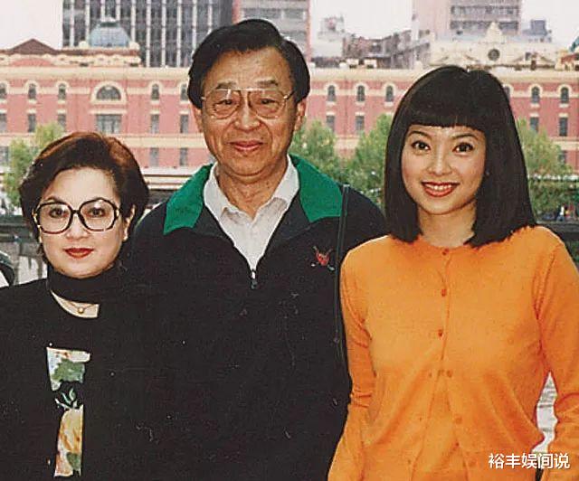 傅明宪|“郭芙、郭襄”罕有同框，51岁傅明宪仍显年轻，李绮红变化大