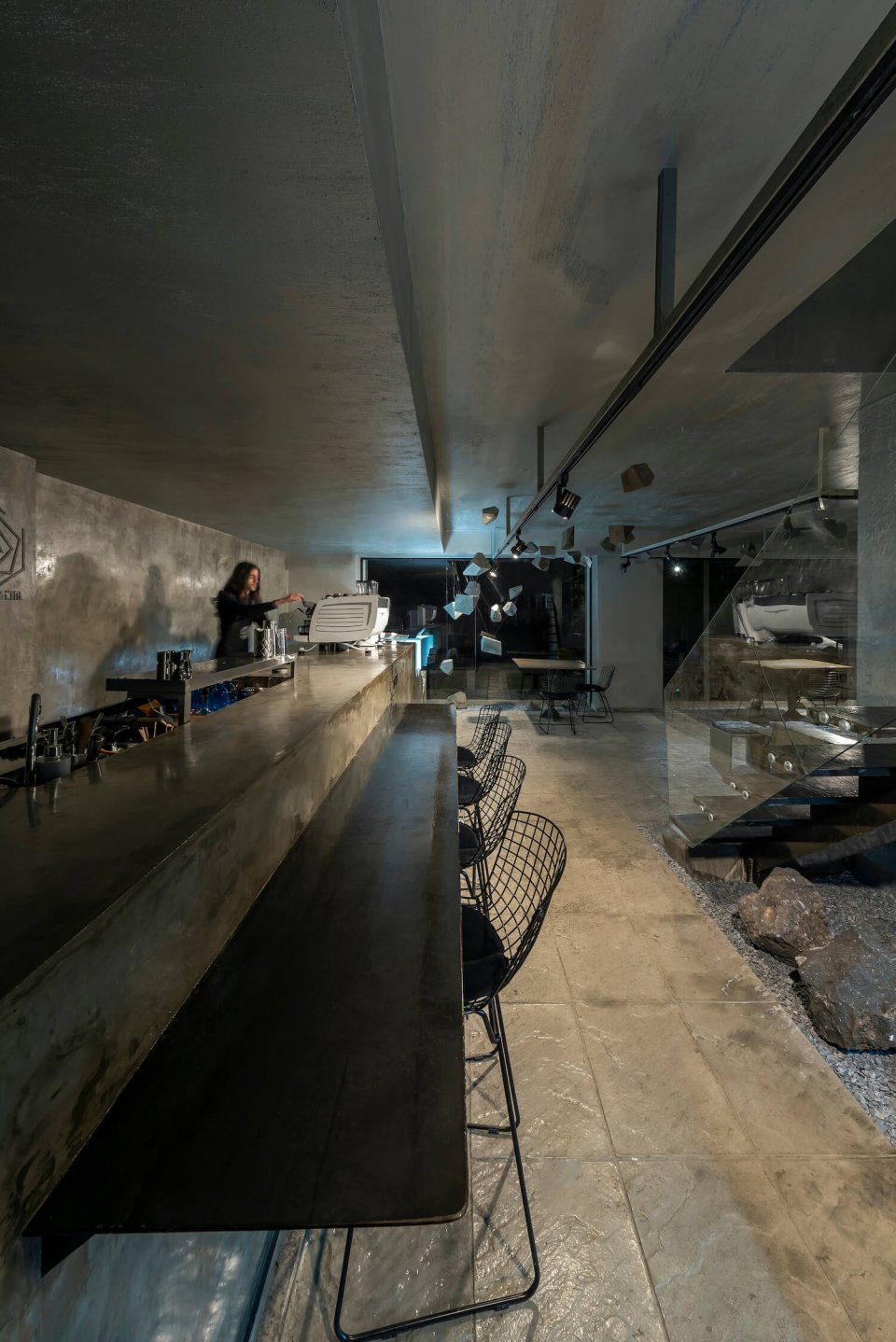 餐厅设计丨以“爆炸”为主题的咖啡馆