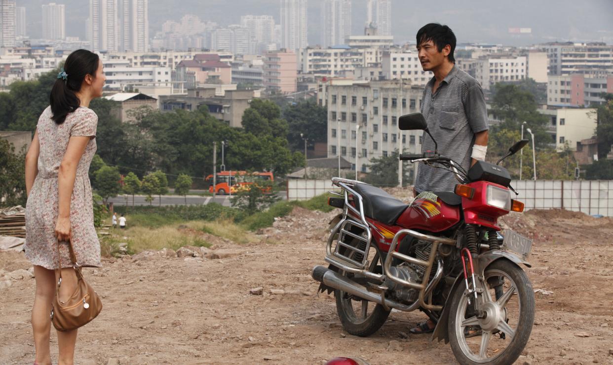 陈意涵|一位40岁男人的含泪倾诉:原来前妻净身出户是为了报复我,太狠了