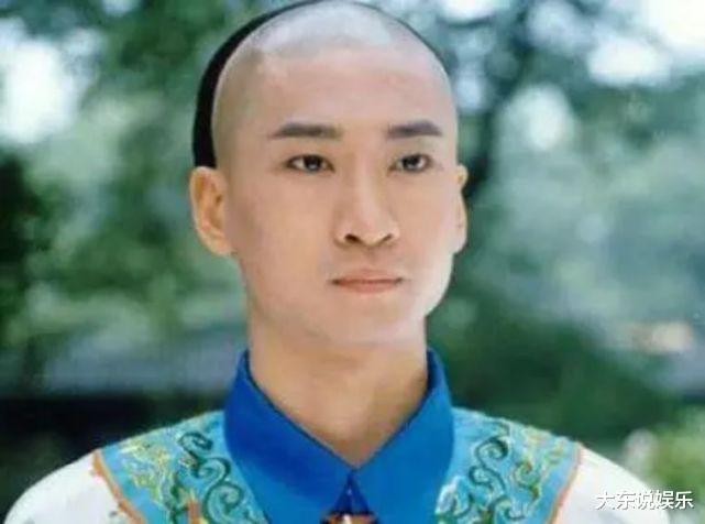 尔康|还珠：难怪说金锁自私，还记得小燕子为尔康与塞娅打架时，金锁这一举动？