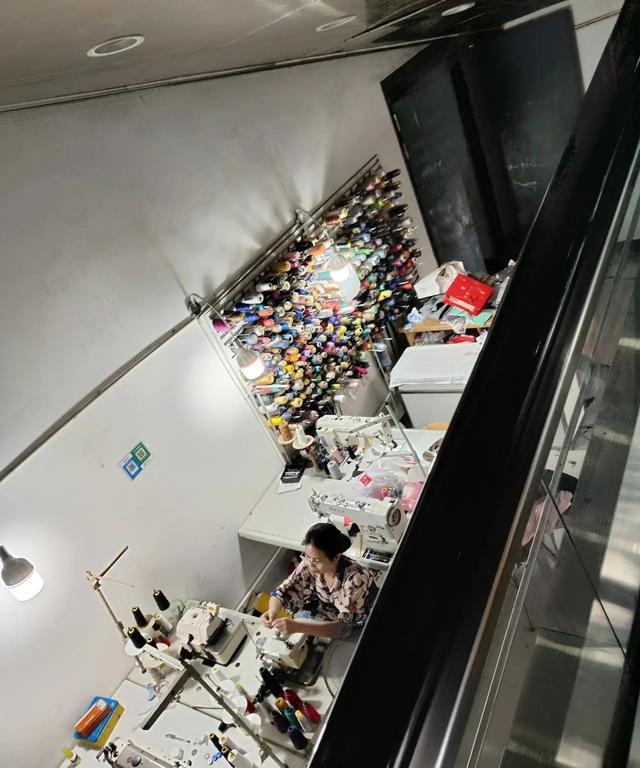 求职|“35岁+”，找工作换工作都亮“红灯”！工厂在收割“青春红利”