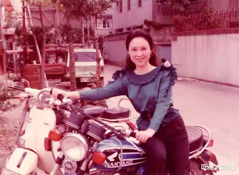 琼瑶|“小三鼻祖”琼瑶:自杀、迷恋老师当小三,她的情史比剧中还混乱