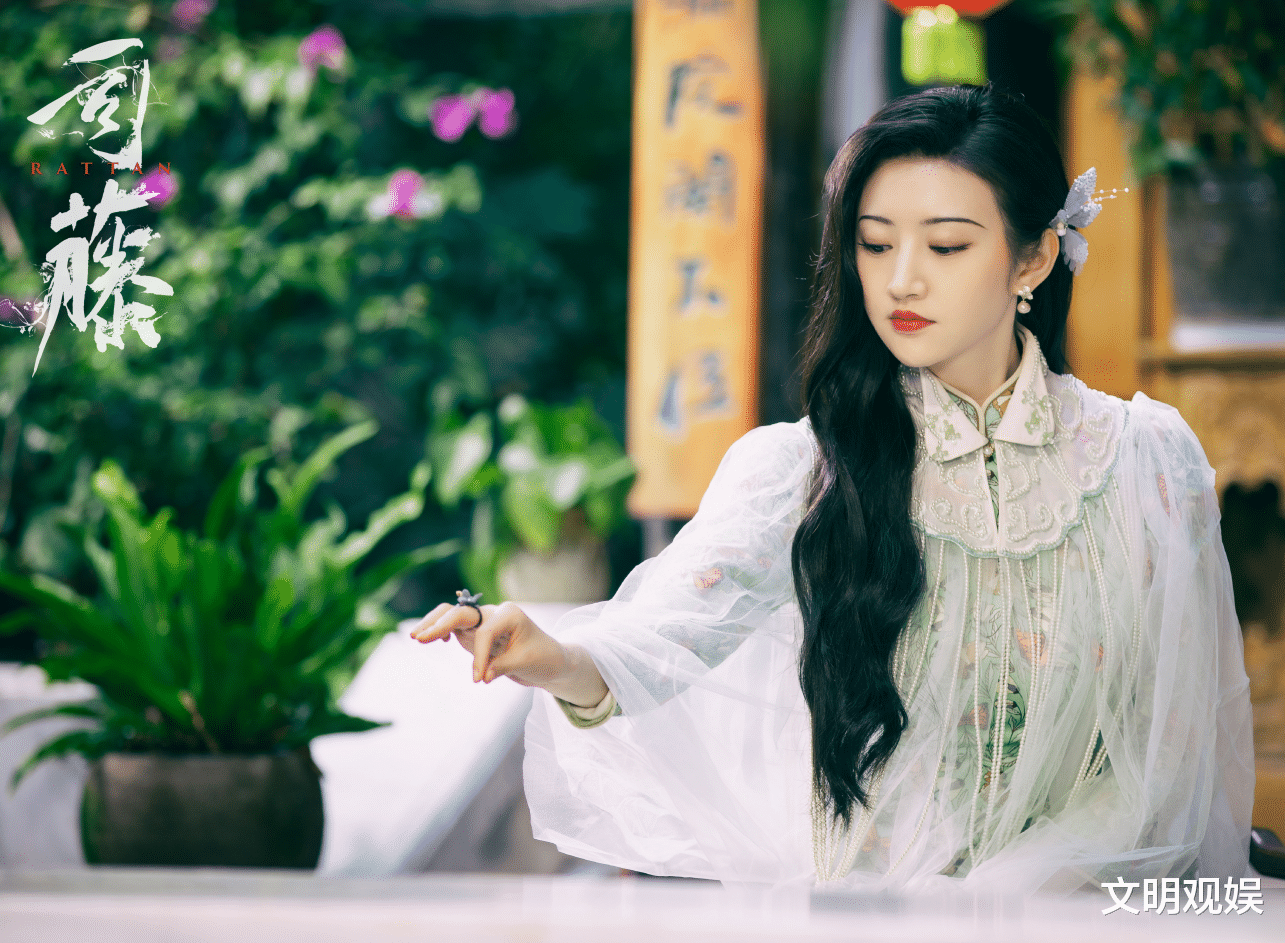 杨幂|杨幂新剧正热播，又一85花携新剧强势来袭，搭档的还是同一个男主