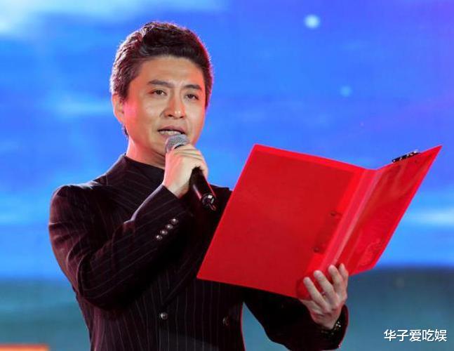 周炜 演员周炜时隔两个月后,发文悼念英烈反遭群嘲:这次没被盗号吧?